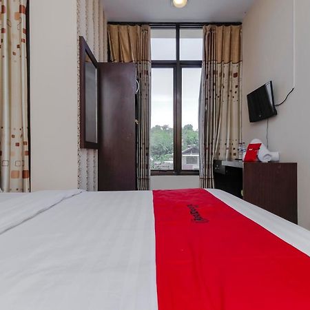 Reddoorz Plus @ Paal 2 Manado Ngoại thất bức ảnh