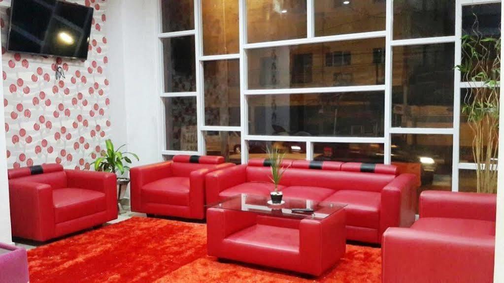 Reddoorz Plus @ Paal 2 Manado Ngoại thất bức ảnh