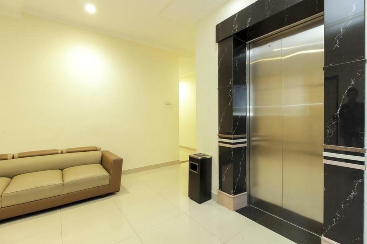 Reddoorz Plus @ Paal 2 Manado Ngoại thất bức ảnh