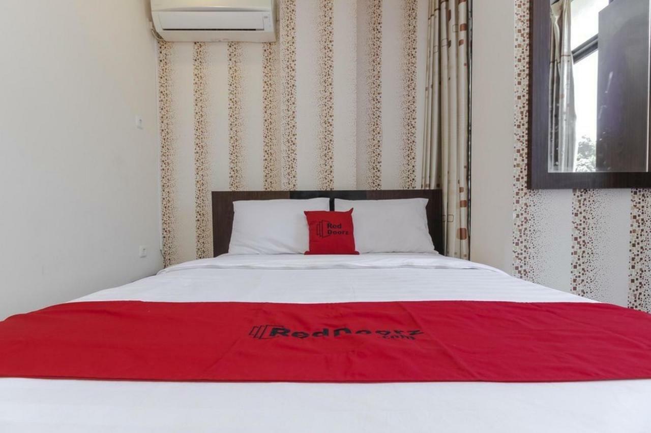 Reddoorz Plus @ Paal 2 Manado Ngoại thất bức ảnh