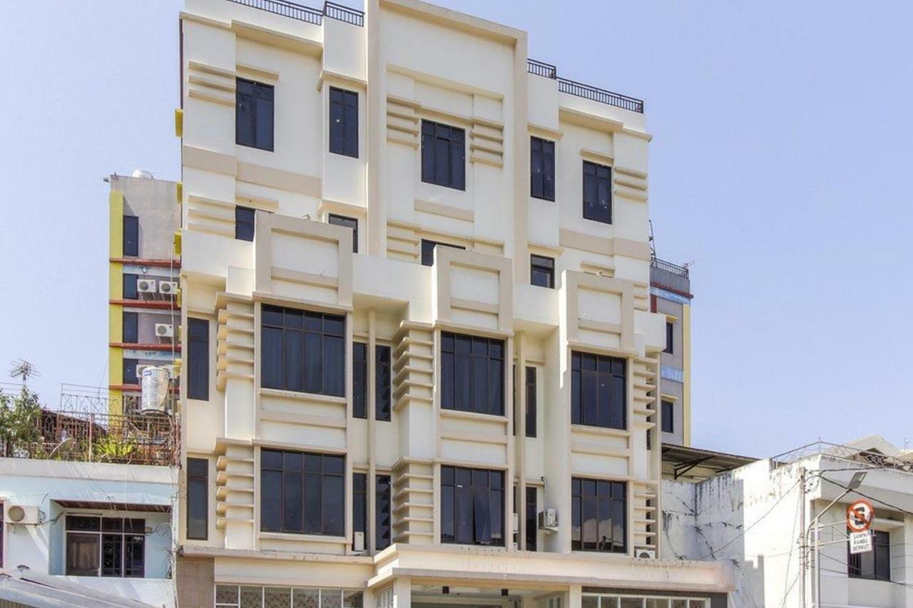 Reddoorz Plus @ Paal 2 Manado Ngoại thất bức ảnh