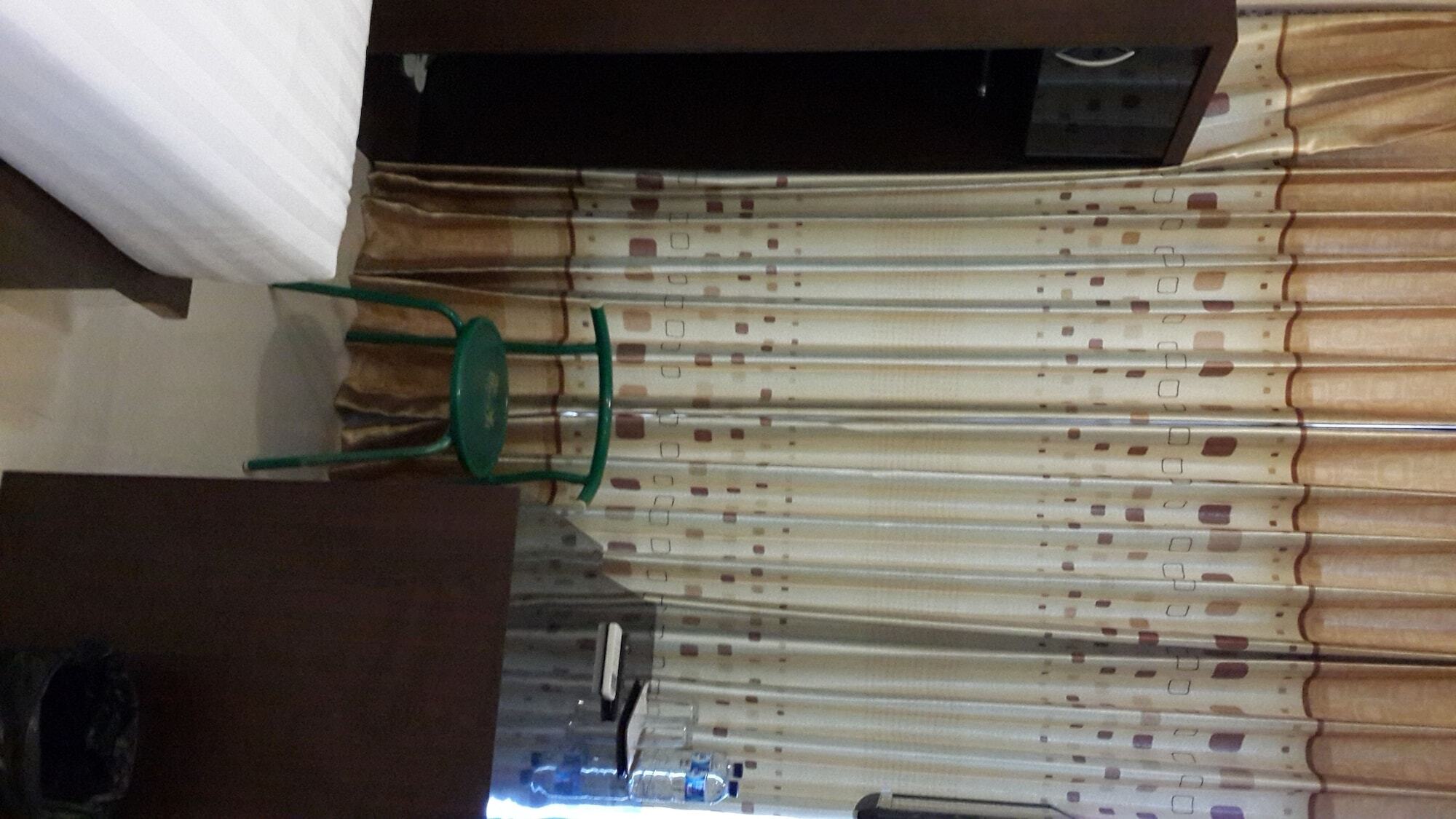 Reddoorz Plus @ Paal 2 Manado Ngoại thất bức ảnh