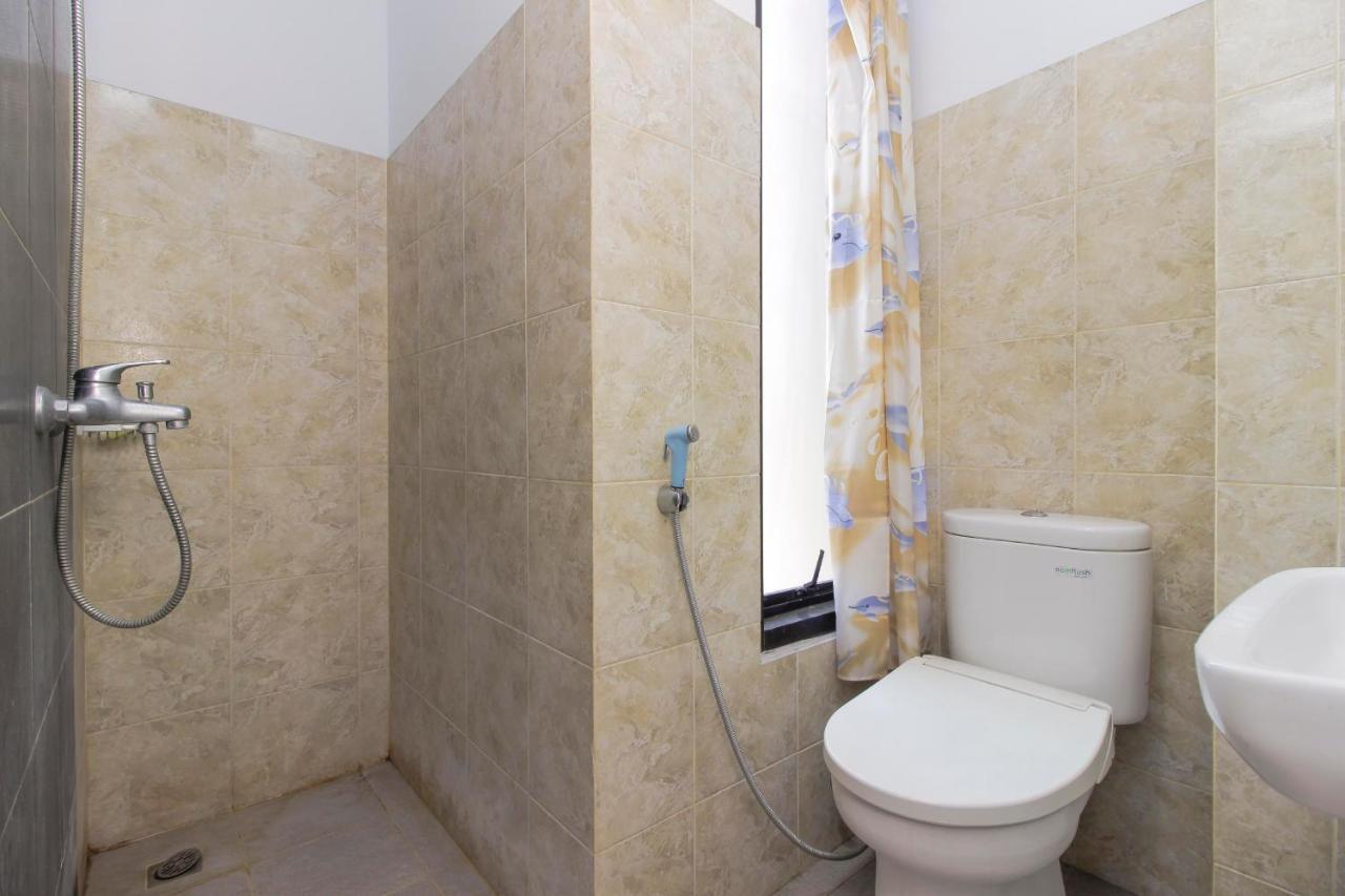 Reddoorz Plus @ Paal 2 Manado Ngoại thất bức ảnh